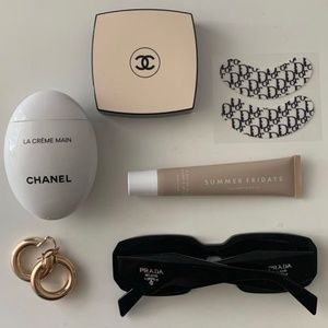 MYSTERY BOX OF MAKEUP <3